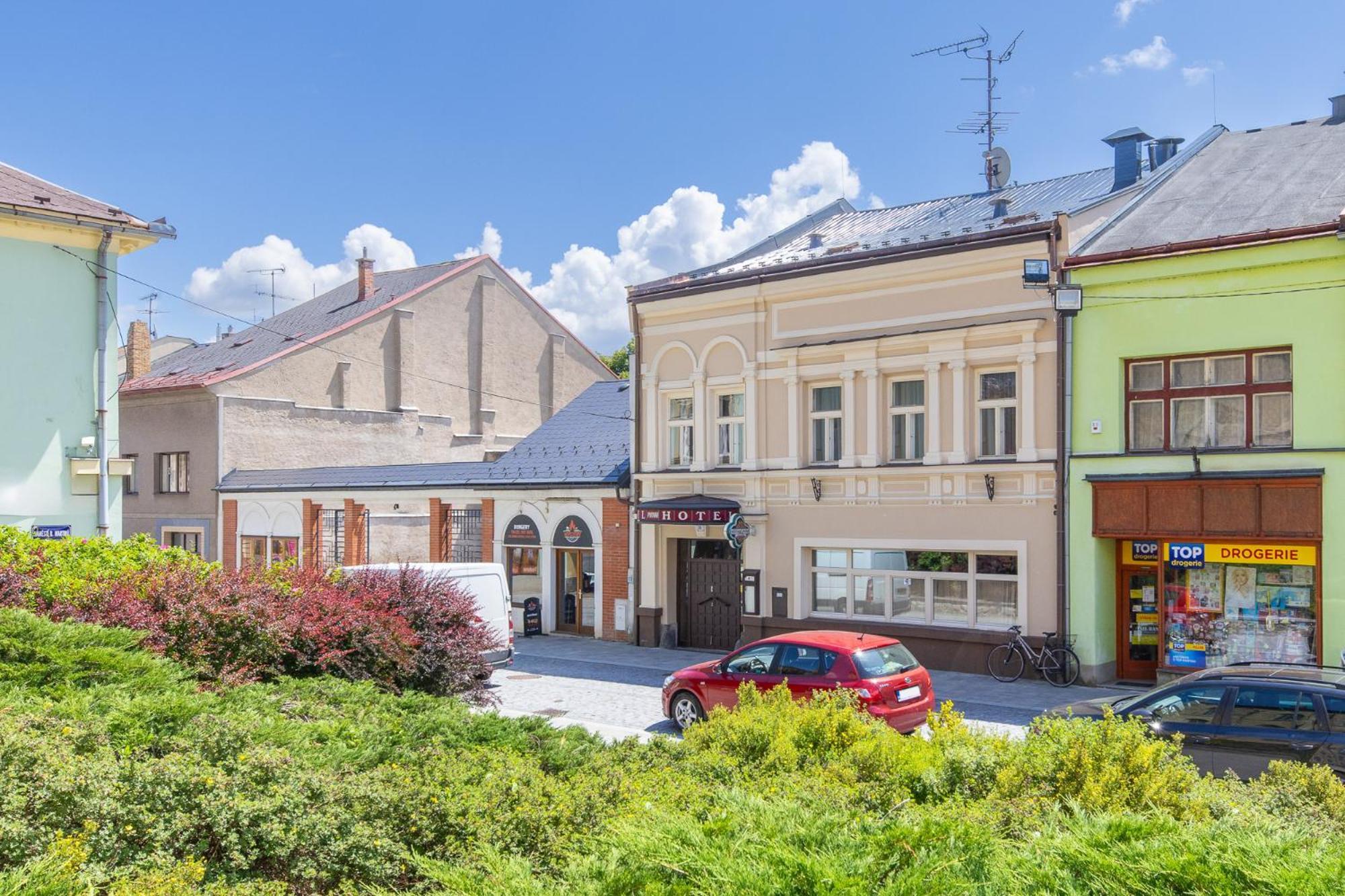 Hotel Pivovar Policka Exterior photo